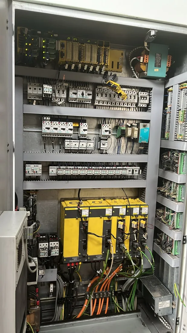 Painel elétrico industrial e seus componentes